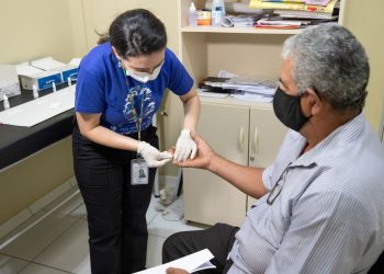 Os usuários devem exibir documento de identificação original com foto, CPF e Cartão Nacional de Saúde, além da caderneta de vacinação. Foto: Divulgação / Semsa