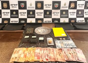 A suspeita vendia entorpecente dentro da própria residência. Foto: Divulgação/PC-AM