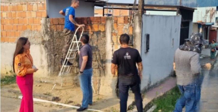 Os animais estavam ainda sem água e alimentação. Foto: Divulgação/PC-AM