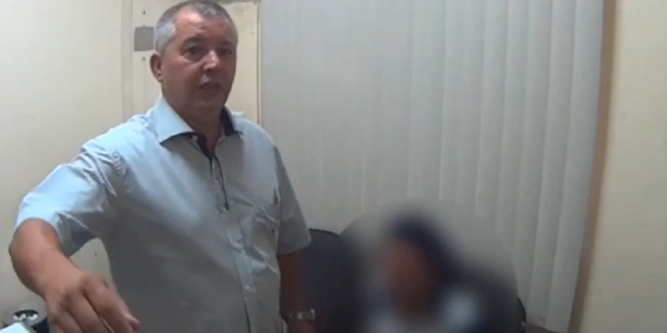 Carlos Seiss aparece em vários vídeos. Foto: Reprodução