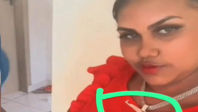 A jovem foi executada no meio da rua. Foto: Reprodução