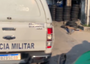 O homem estava sendo acusado de roubo. Foto: Reprodução