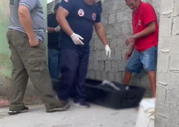 O corpo foi removido pelo Instituto Médico Legal (IML). Foto: Divulgação