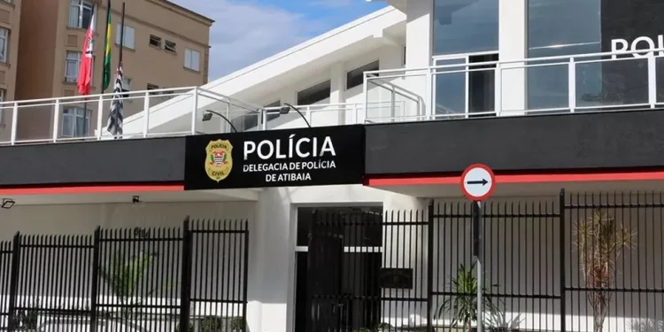 A mulher se entregou logo em seguida na delegacia. Foto: Reprodução