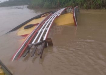 Ninguém se feriu e os passageiros vinham para Eirunepé. Foto: Reprodução