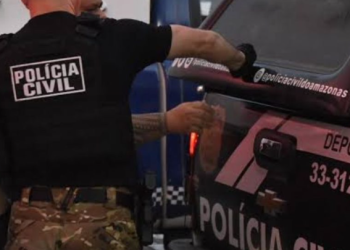 O homem foi levado à delegacia. Foto: Reprodução