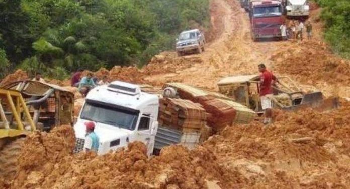 Ambientalistas apontam que a obra contribui com o desmatamento e queimadas na região. Foto: Reprodução