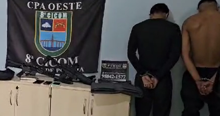 Dois dos envolvidos foram presos e levados à delegacia. Foto: Reprodução