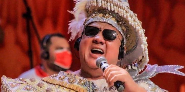 O cantor fecha a programação no domingo (25). Foto: Divulgação / Semcom