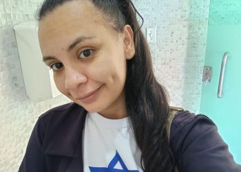 Flávia Kethlen, de 29 anos tem um filho pequeno. Foto: Reprodução