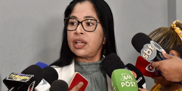 A delegada Joyce Coelho informou que a situação só não foi pior porque um motorista de aplicativo ouviu os gritos. Foto: Erlon Rodrigues/PC-AM