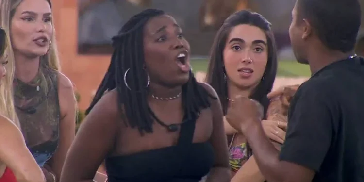 A trancista foi para cima do baiano. Foto: Reprodução