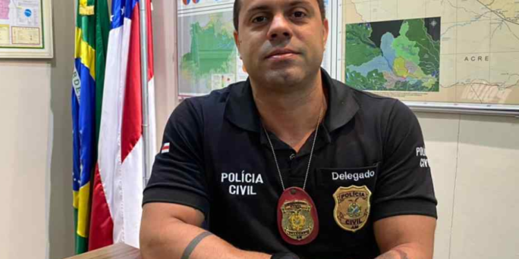 Entre os presos, delegado Ericson de Souza Tavares, do 6º Distrito Integrado de Polícia (DIP). Foto: Divulgação