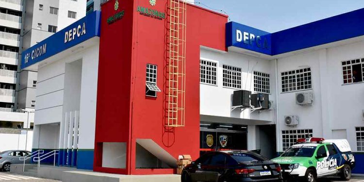 O homem foi preso no Centro da cidade e levado para a delegacia. Foto: Reprodução