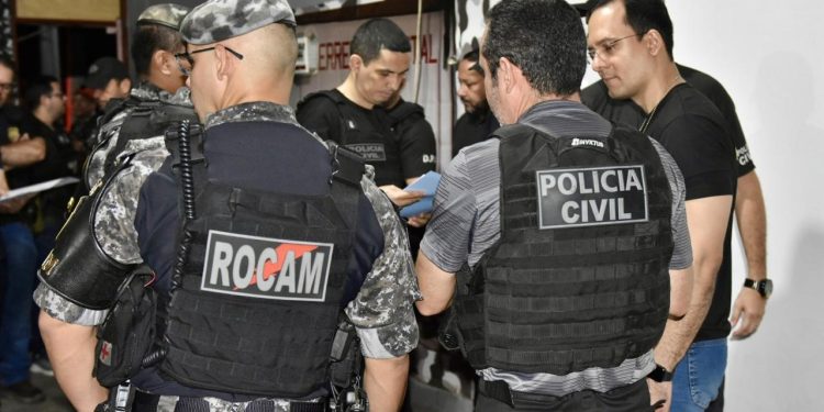 Ao todo, nove mandados de busca e apreensão foram cumpridos na localidade. Foto:  Erlon Rodrigues/PC-AM