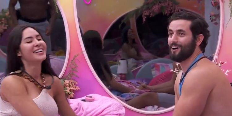 Os dois já não escondem mais nada. Foto: Reprodução