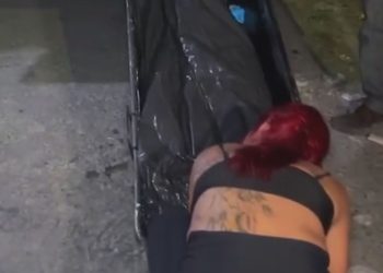 Pistoleiros chegam de carro e matam irmão de PM no bairro Cidade de Deus