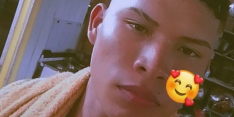 Ex-marido que tentou matar a ex com 17 facadas passa a ser procurado pela polícia