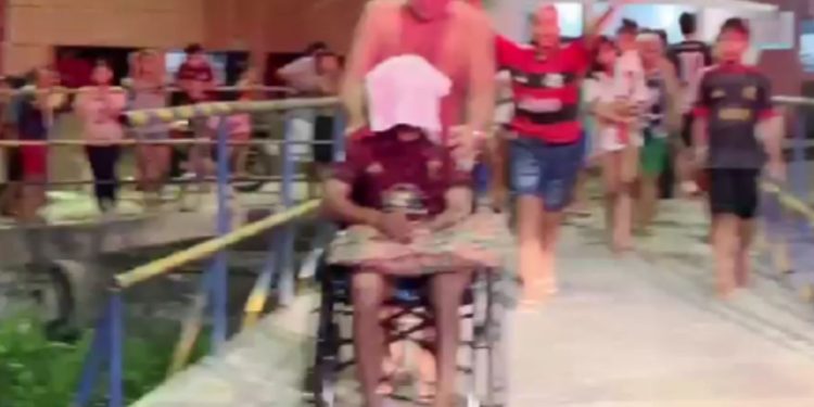 Correndo de pistoleiro, homem é baleado no braço e perna no bairro Zumbi