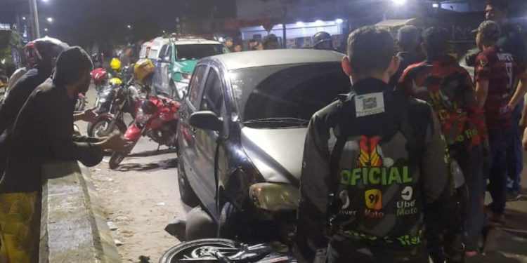 Vídeo: Ao ser atingida por motorista bêbado no Nova Cidade, motoqueira pula e se salva da morte