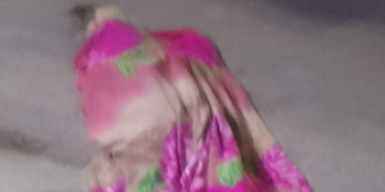 Homem é 'pipocado' de tiros no Tarumã enquanto conversa com o amigo na rua