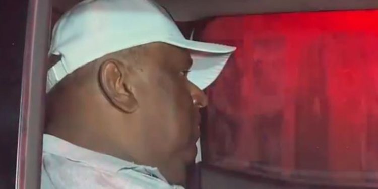 "Você passou por cima dela sabendo que estava no chão", diz testemunha à motorista que atropelou costureira em Manaus