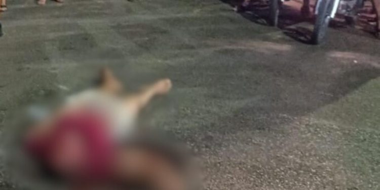 Vídeo forte: ‘Menino de vó’ quase morre após ser pego pela população roubando no Nova Cidade