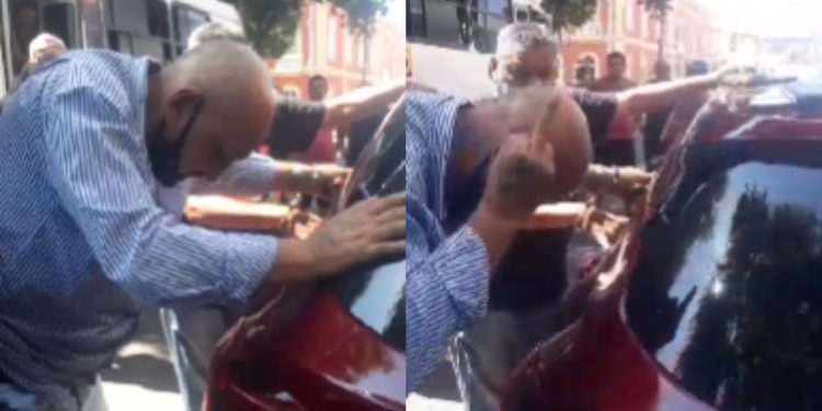 Homem que roubou idoso no ‘busão’ mostra do 'dedo do meio' ao ser preso em Manaus: “Pobre do velhinho”