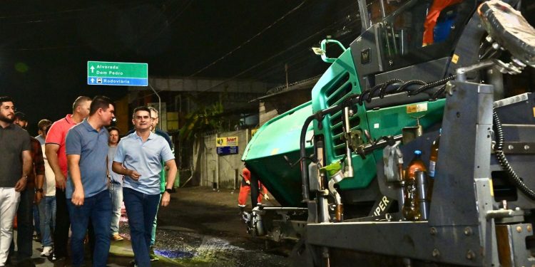 A avenida Constantino Nery é um dos principais corredores viários da capital, com uma média de 4.500 veículos trafegando por hora. Foto: Divulgação