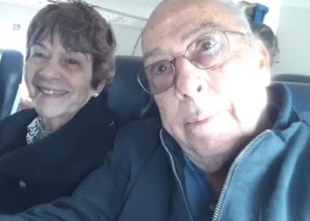 Casal de idosos mortos em queda de avião enviou foto para filha antes de tragédia