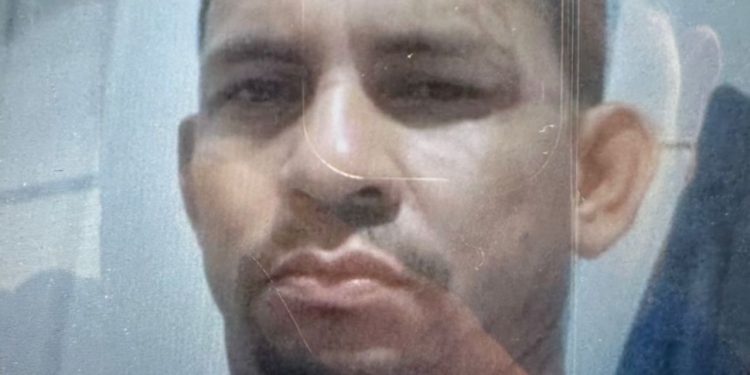 Dupla esfaqueia homem até a morte durante discussão no interior do Amazonas