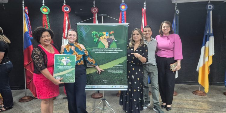 O livro é organizado por Cássia Rozária, Kellen Gasque, Shirley Passos, Yan de Freitas e Adriana Taveira. Foto: Divulgação