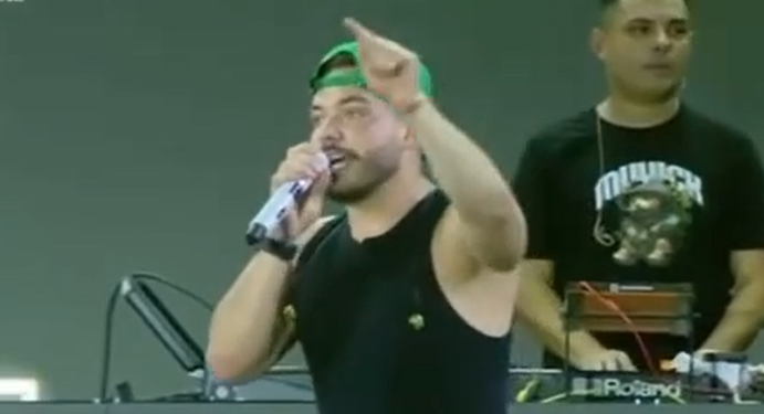 O cantor se apresentou na noite deste sábado (7). Foto: Reprodução