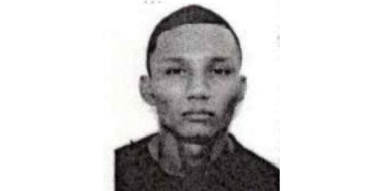 Ajudante de pedreiro morde e arranca do dedo de policial em Manaus ao ser preso com drogas na cueca