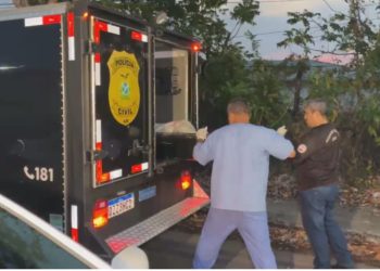 Corpo amarrado e enrolado em lençol é achado atrás de fábrica no Distrito