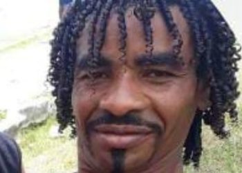 Fim dos tempos: Pai esfaquei@ o filho de 4 anos após ser abandonado pela companheira