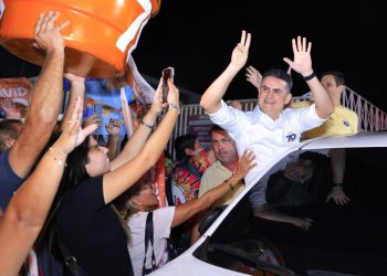 Almeida e seu vice na chapa, Renato Junior, saíram vitoriosos da estreia do embate televisionado. Foto: Divulgação