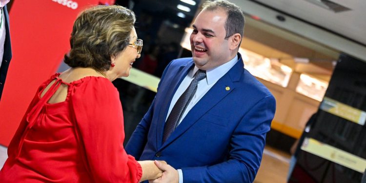 Em sua gestão na presidência também foram apreciadas e aprovadas medidas que favoreceram servidores públicos de diversas áreas. Foto: Rodrigo Brelaz