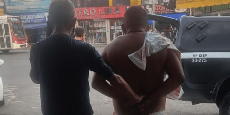 Homem tenta fugir da polícia após ser denunciado por abus@r de duas meninas de 7 e 9 anos na ZL