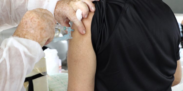 Estratégia visa ampliar alcance da imunização no Estado. Foto: Divulgação/FVS-RCP