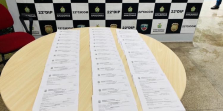 Após mais de 60 denúncias, dupla é presa por aplicar golpes por meio de falsos consórcios em Manaus