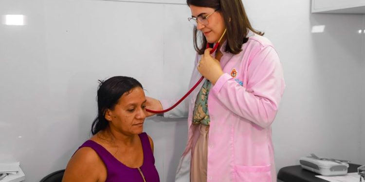 As estruturas itinerantes oferecem ao público feminino consultas médicas e de enfermagem, consulta inicial do pré-natal, planejamento reprodutivo, entre outros. Foto: Divulgação / Semsa
