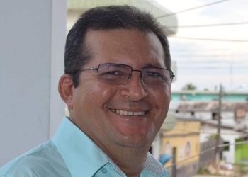 Tonho Santos foi reeleito prefeito de Codajás neste ano com 9.183 votos. Foto: Reprodução