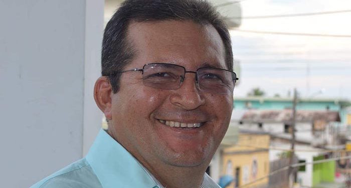 Tonho Santos foi reeleito prefeito de Codajás neste ano com 9.183 votos. Foto: Reprodução