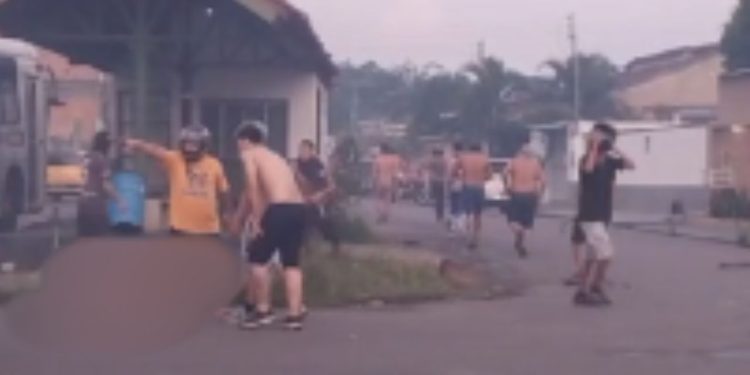 Não sabe perder? Vídeo mostra vascaínos causando confusão com corinthianos em Manaus