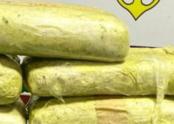 Homem tenta a sorte de viajar com mala 'até o tucupi' de dr0g@s e acaba preso em Coari