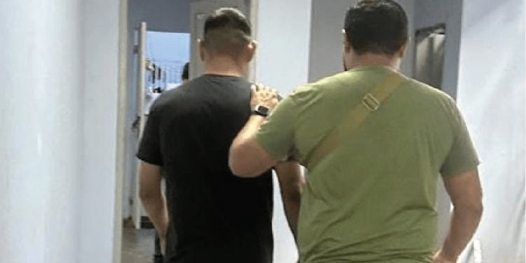 Professor de jiu-jitsu é preso por ame4çar e agred1r a namorada com chute em Parintins