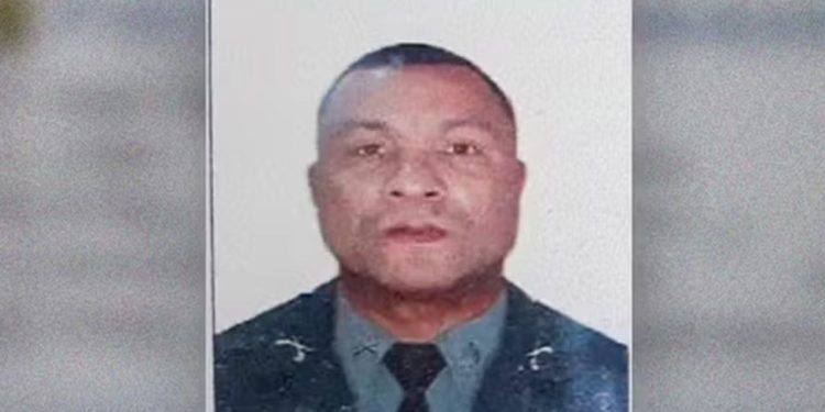 Ao sair do serviço, PM reage a ass4lt0 e acaba m0rt0 na frente da filha