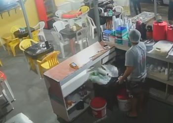 Vídeos: Clientes vivem momento de terr0r durante ass4lt0 a café regional no Alvorada