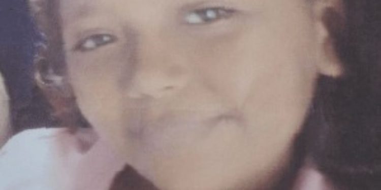 Menina de 13 anos some misteriosamente após ser vista andando pelo Jorge Teixeira